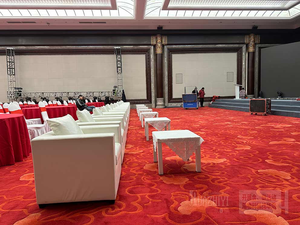 租賃桌椅優(yōu)勢介紹