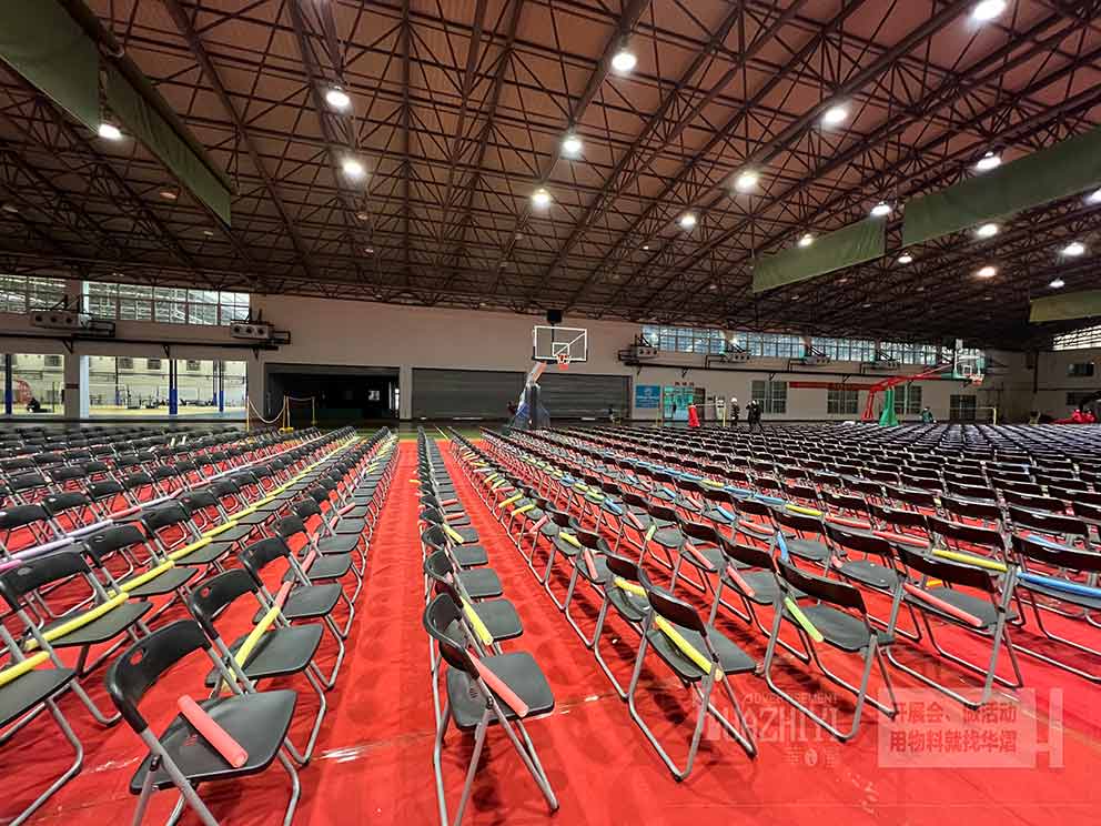 黑色折疊椅租賃使用現(xiàn)場直拍