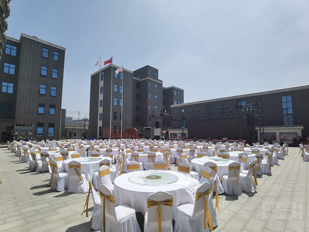 桌椅租賃公司布置開封尉氏答謝宴活動宴會現(xiàn)場