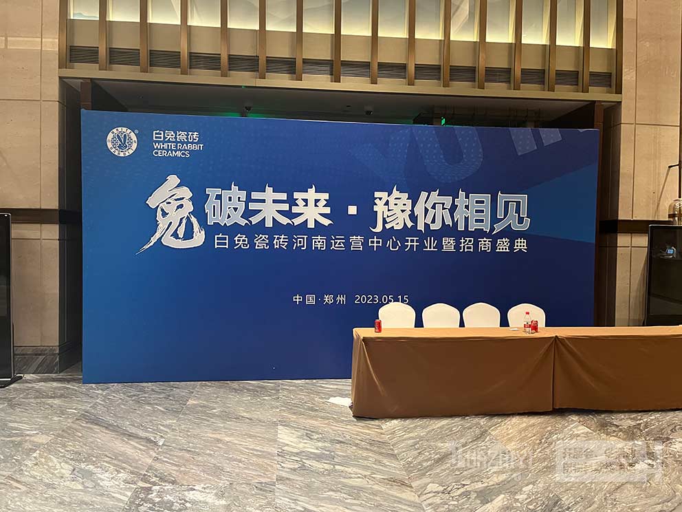 桁架出租與廣告畫面結(jié)合：打造高效宣傳的完美組合