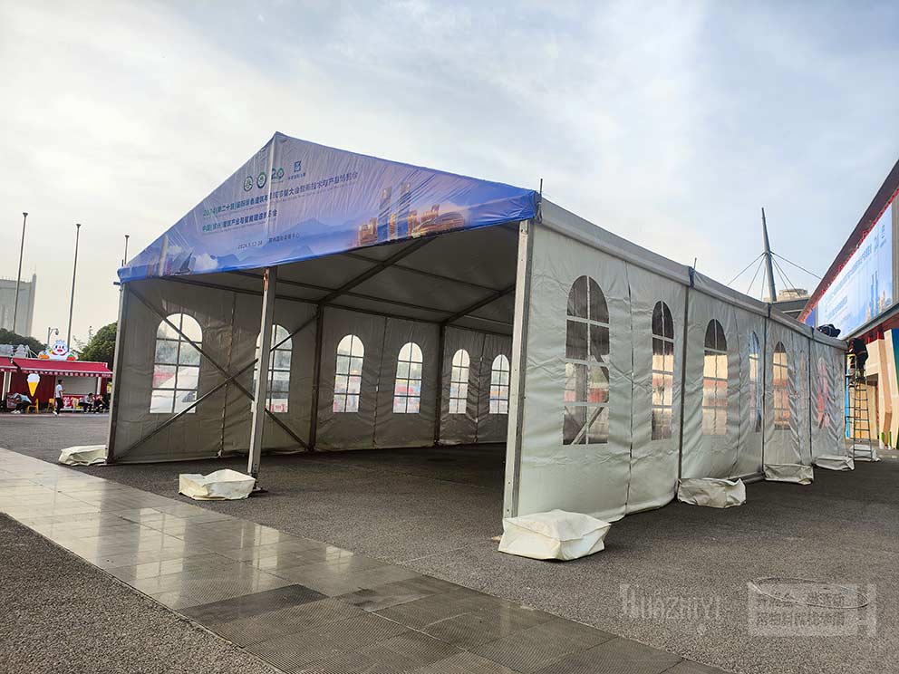 中國鄭州建筑產業(yè)智能建造博覽會外場篷房由鄭州華熠篷房租賃公司搭建