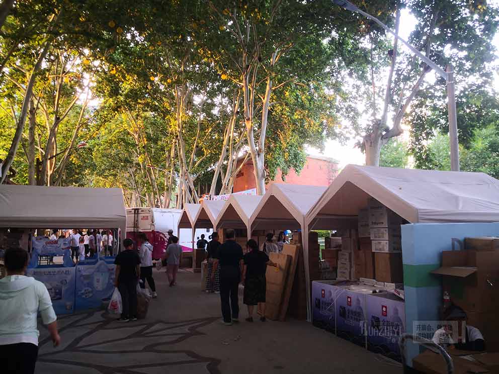 鄭州篷房出租負責布置搭建親子超級大賣場集市帳篷