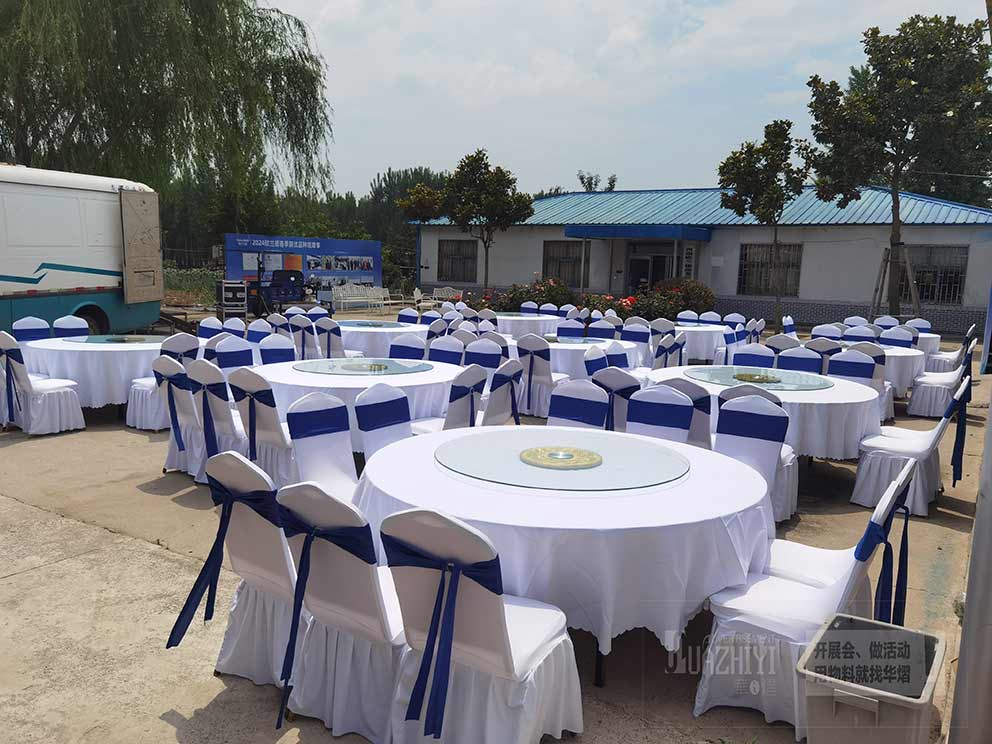 蔬菜觀摩季宴會桌椅是由鄭州桌椅租賃廠家提供
