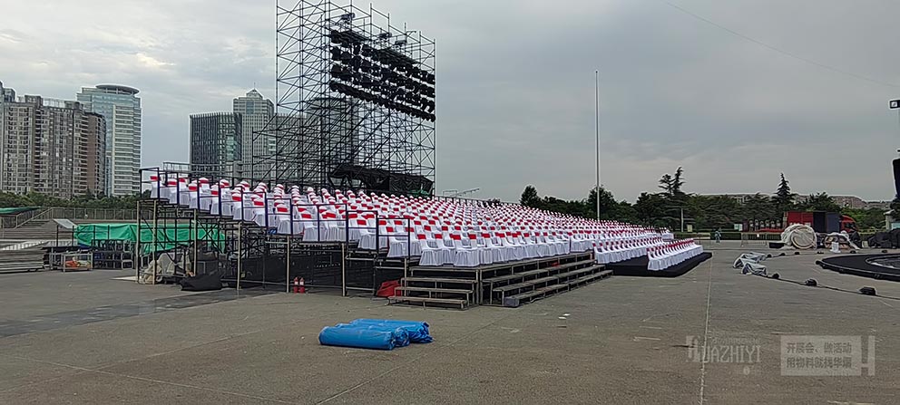 鄭州看臺(tái)出租助力會(huì)展中心活動(dòng)現(xiàn)場(chǎng)