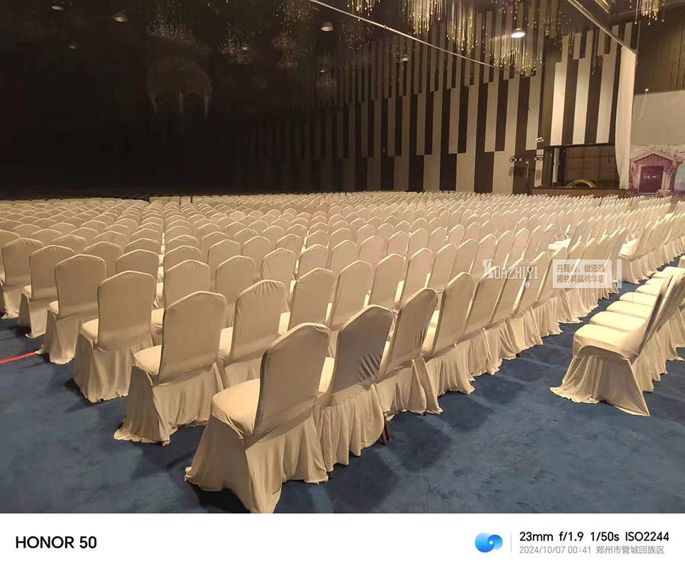 鄭州桌椅出租的價(jià)格范圍講解