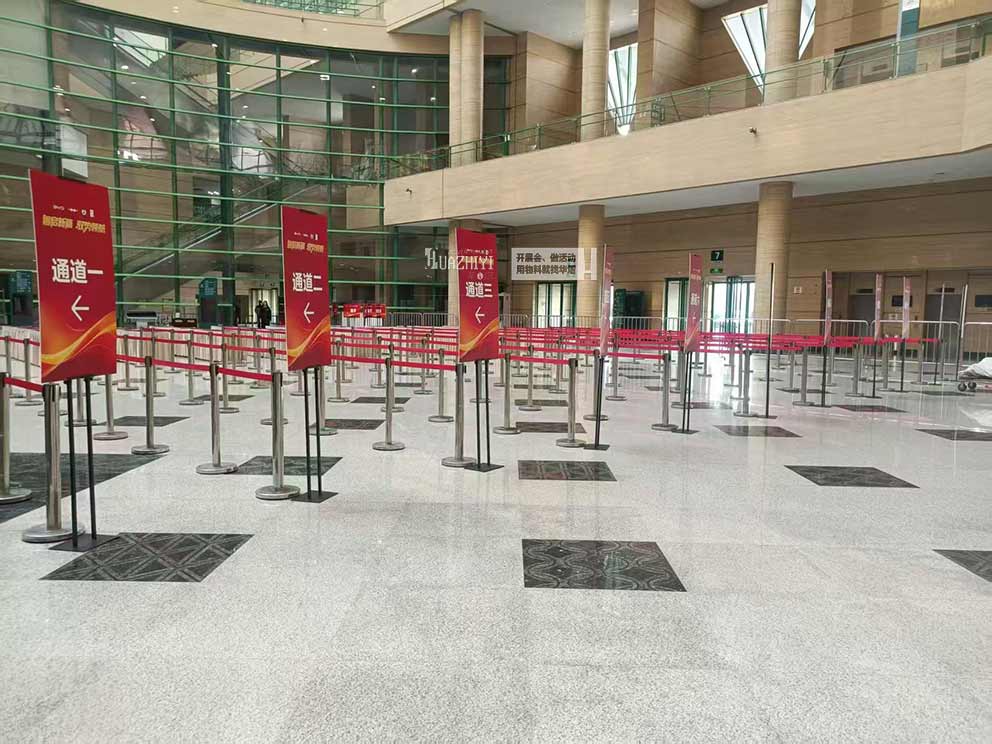 鄭州隔離帶出租助力國(guó)際會(huì)展中心活動(dòng)